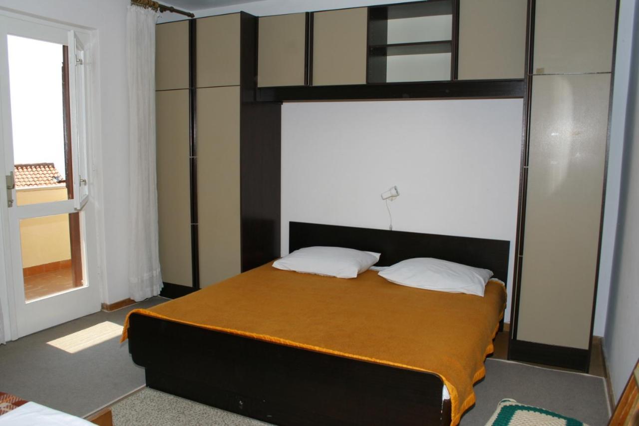 Apartments By The Sea Podgora, Makarska - 518 Exterior foto